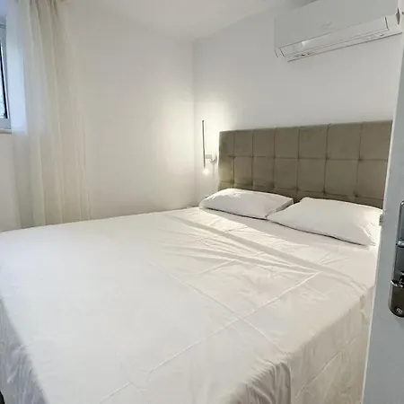 Dolce Ermoupolis Ii *